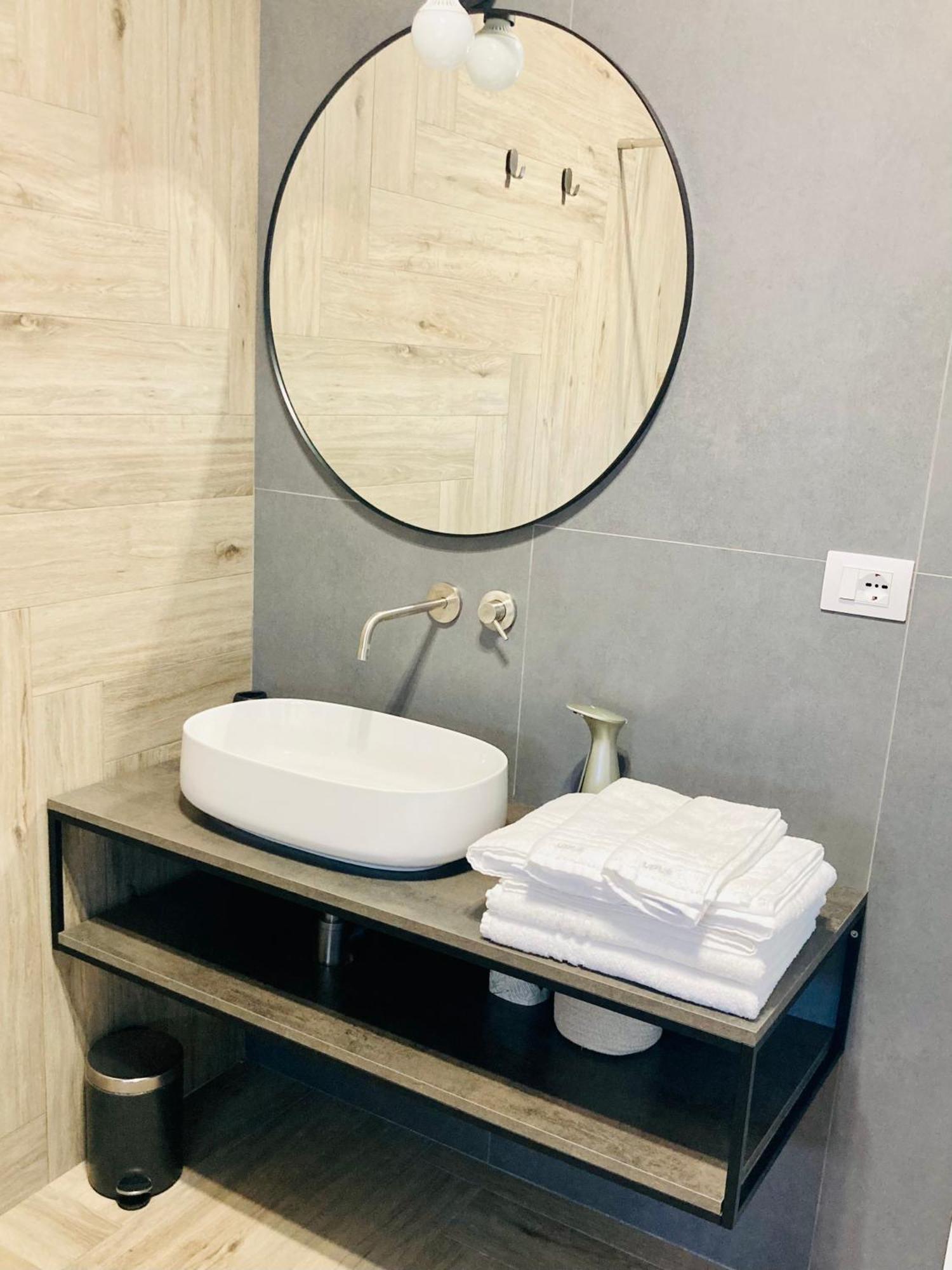 Uple Family Bike Apartment Лече Екстериор снимка